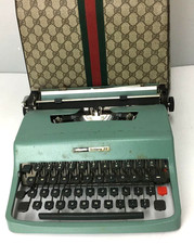 Olivetti Lettera 32 Typewriter