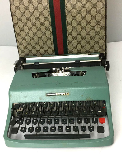 Olivetti lettera typewriter - lettera, 32