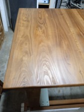 tavolo in legno di gelso