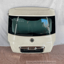 52056197 Portello post