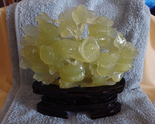 Giada scultura - scultura, giallo