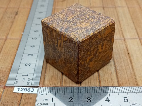 Cube jaspe naturel - cube,