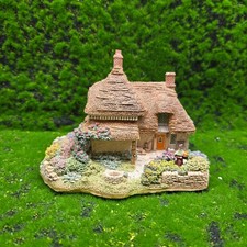 Lilliput Lane "Gertrudes Garden  1995 Boxed  based on turnpike Cottage