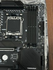 MSI MAG B650 TOMAHAWK WiFi AM5