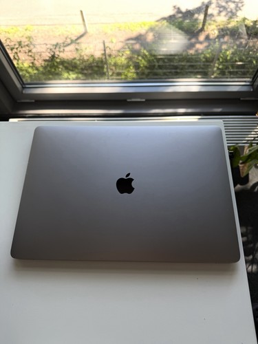 Apple macbook pro pollici - apple,