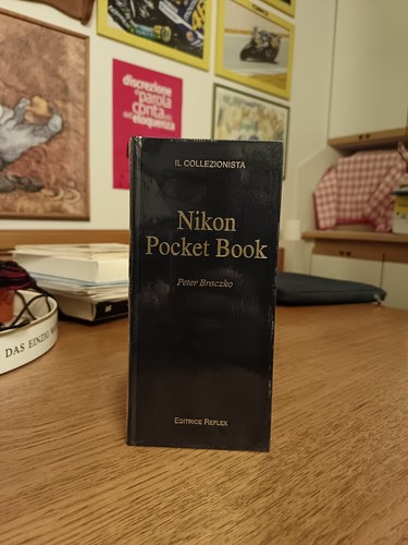 Nikon pocket book peter - nikon,