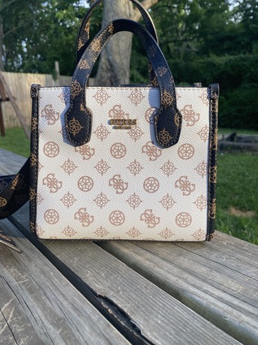 Guess monogram logo - guess,
