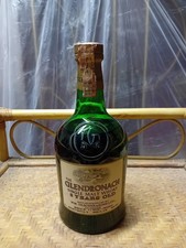 Bottiglia whisky the - bottiglia, "the