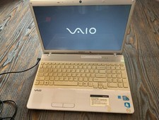 Originale Sony VAIO PCG-71312L Intel Core i3 ~ 15,6" Windows 7 ~ argento bianco