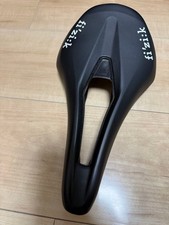 sella fi'zi:k VENTO 140 mm