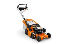 RASAERBA TRAZIONATO STIHL