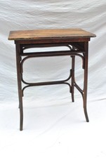 Raro Tavolino in Legno Curvato anni '20 Thonet