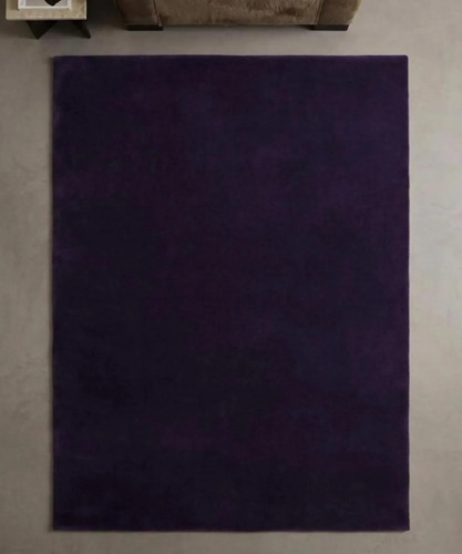 Tappeto viola scuro trapuntato