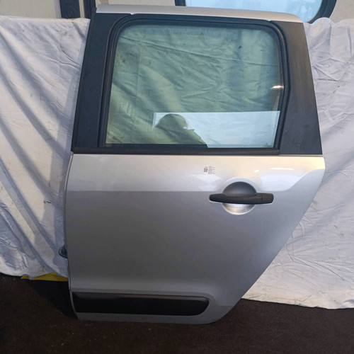 9006q3 porta post - porta, post.