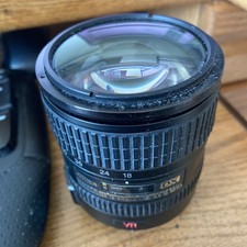 Nikon AF-S DX NIKKOR 18-200 mm