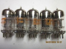 ONE NEW (NOS) RCA Radiotron 12AV7 Black Plate Electron Tube nuovo con scatola