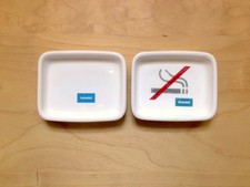 Coppia di vecchi posacenere da hotel (Novotel)