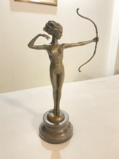 Statua Donna Arciere JB