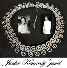 COLLANA ''SWIRL'' JACKIE KENNEDY  CAMROSE & KROSS  cm.46+8 h.2, LEGA ORO BIANCO!