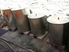 Botti in acciaio inox per vino