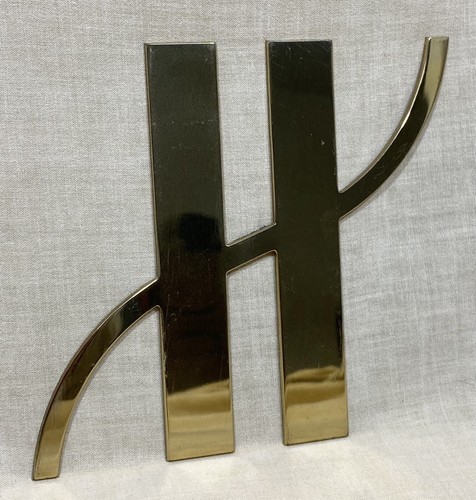 Hublot display logo bronze big - hublot,