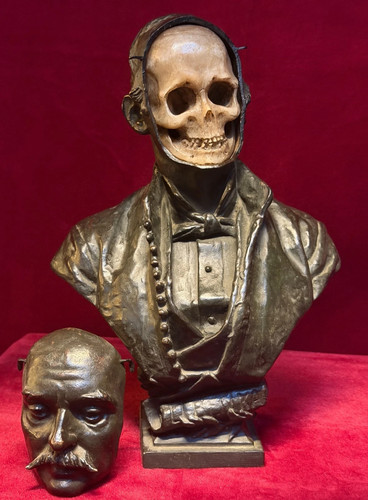 Antica scultura busto - , teschio