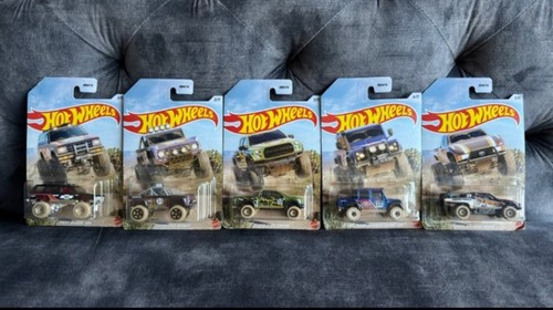 Hot wheels modellini - hot, 1:64