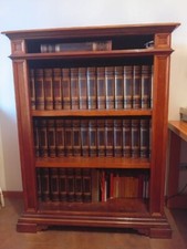 Grande Enciclopedia Italiana Giovanni Treccani di 38 volumi con mobile originale