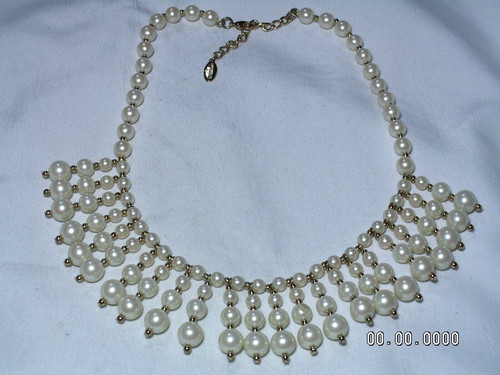 Collana con perle - a,
