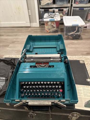 Vintage olivetti studio - olivetti,