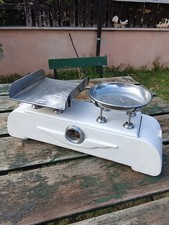 Antica bilancia con pesi - antica,