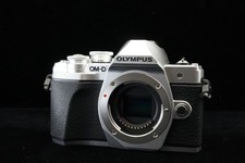 Olympus OM-D E-M10 Mark III