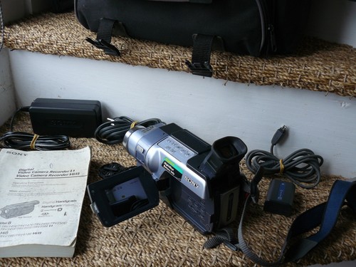 Caméscope sony dcr - sony, dcr-trv145e