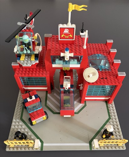 Lego set 6389 - caserma, dei