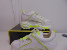 BUFFALO LONDON PLATFORM