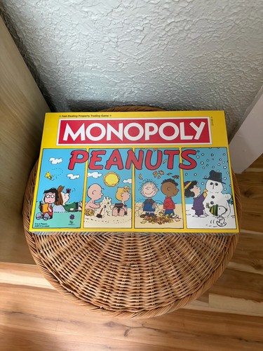 Peanuts charlie brown monopoly - charlie,