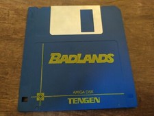 AMIGA BADLANDS VIDEOGIOCO  FLOPPY DISC COMMODORE VINTAGE LEGGI