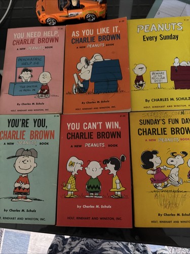 Peanuts charlie brown book - charlie, lot