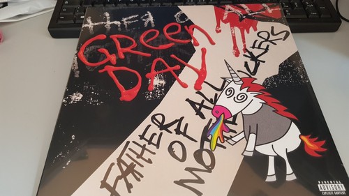 Green day father of - -,