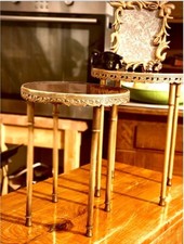 Antico 2 vecchi tavolini/gambe