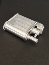 Accendino semiautomatico