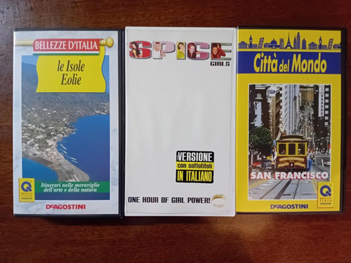 Videocassette vhs 3 - -,