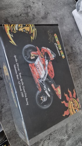 Aprilia 250 team - aprilia, ·