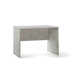 Scrivania da ufficio con piano