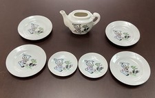 SET 6 PIATTINI E TEIERA SENZA COPERCHIO IN MINIATURA IN CERAMICA VINTAGE