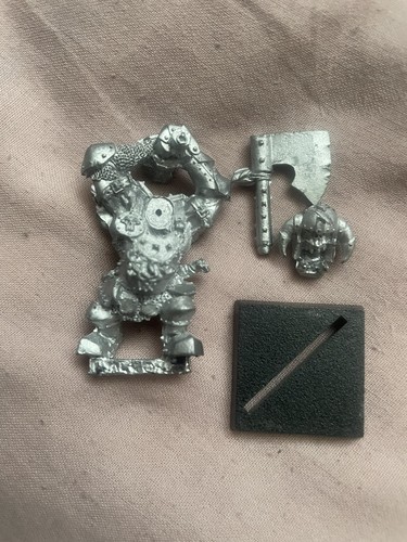 Warhammer fantsay black orc - black,
