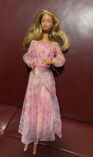 Vintage kissing barbie - vintage,