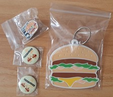 Gadget Mcdonald's - Portachiavi, Spilla Anniversario, Due Spillette Hamburger