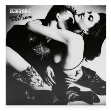Scorpions love at - love, first