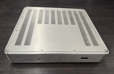 Amplificatore stereo integrato